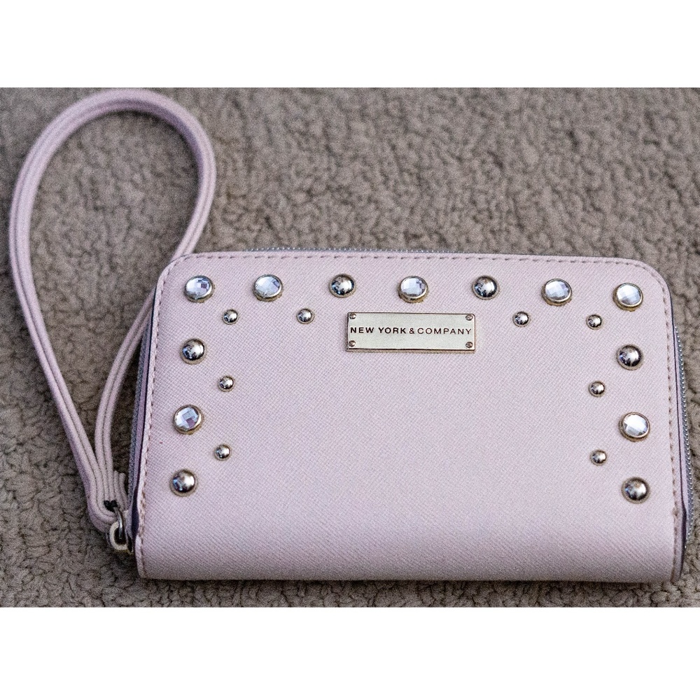 NEW YORK & CO - Blush Clutch & Wristlet with Studs